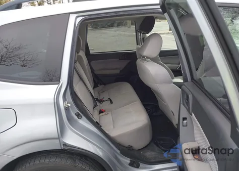 2017 Subaru Forester 2.5I Premium z USA, uszkodzony, nr VIN JF2SJAEC7HH572017